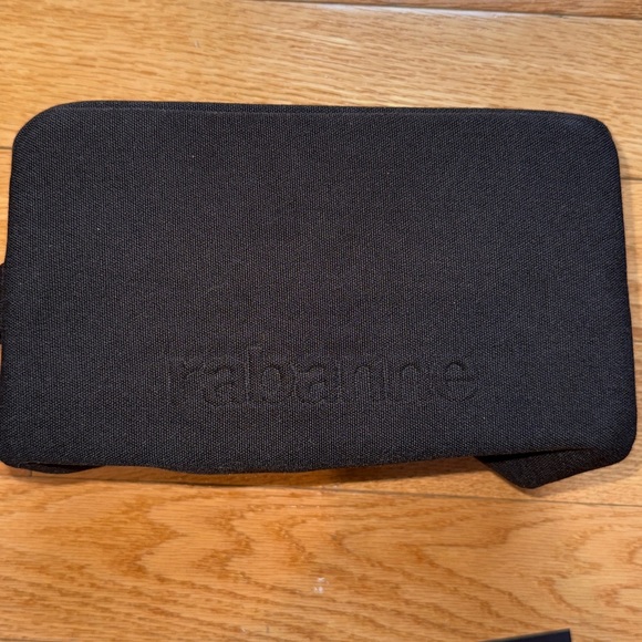 Paco Rabanne Toiletry Bag with Samples - Picture 2 of 10